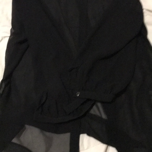 Blouse - Picture 2 of 2